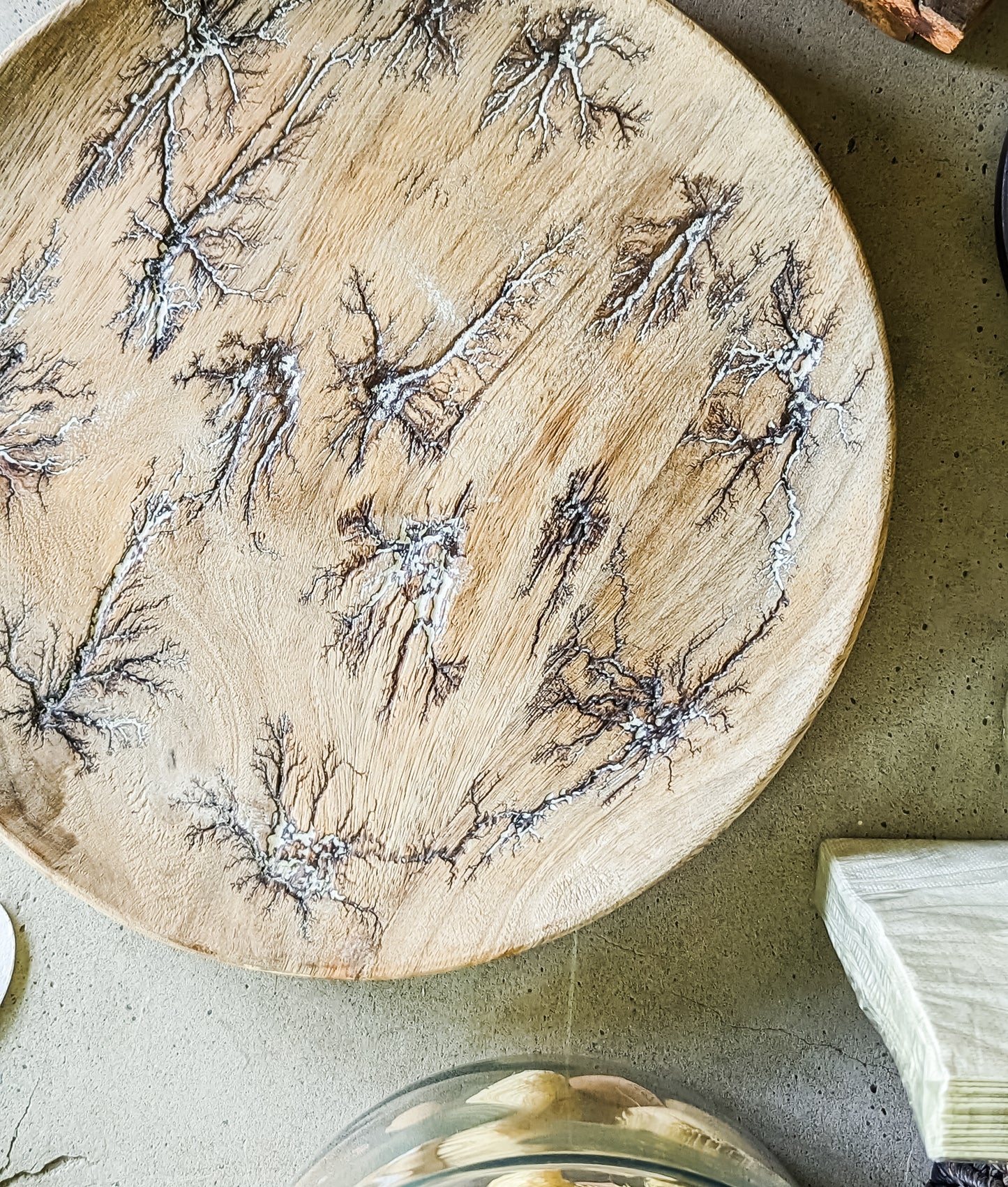 Crackle Wood Round Tray