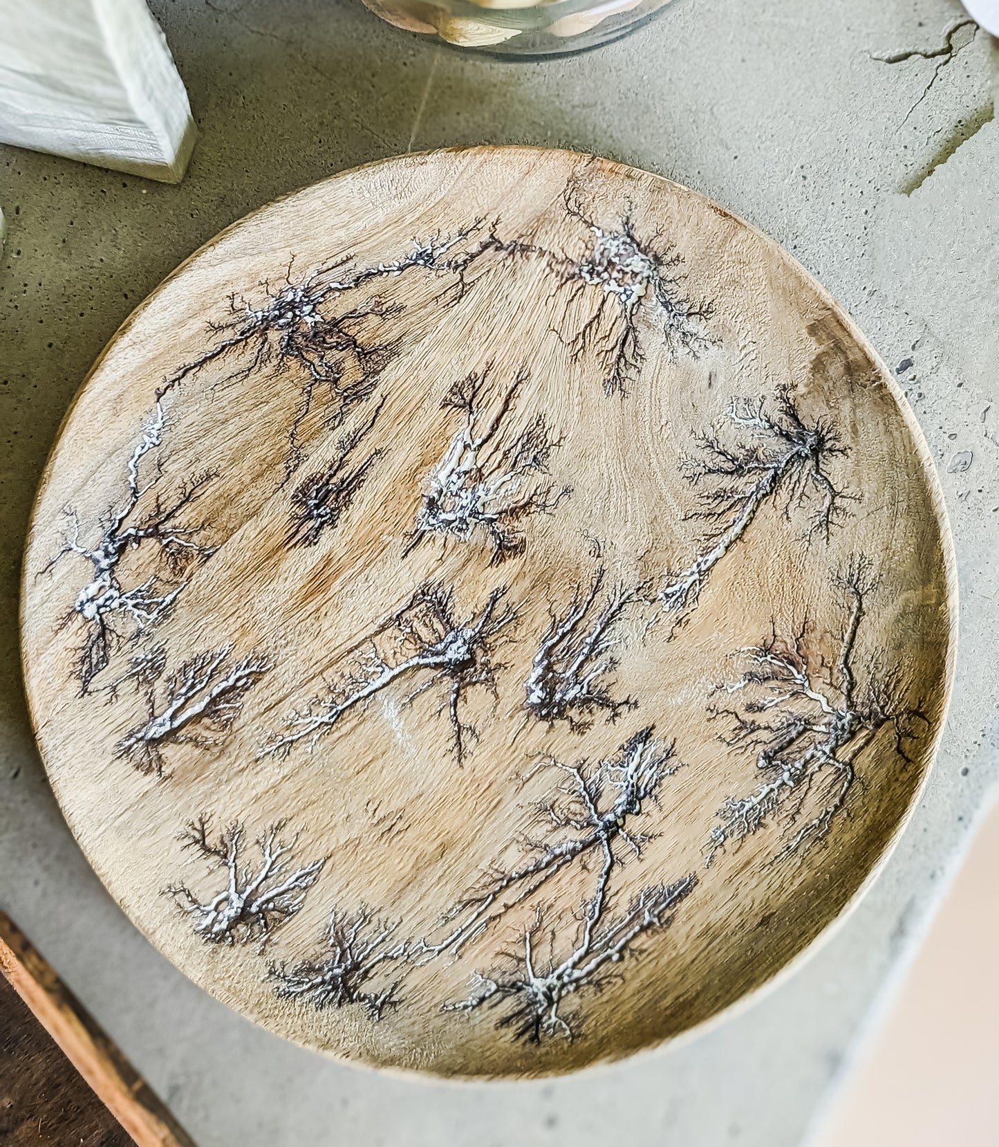 Crackle Wood Round Tray