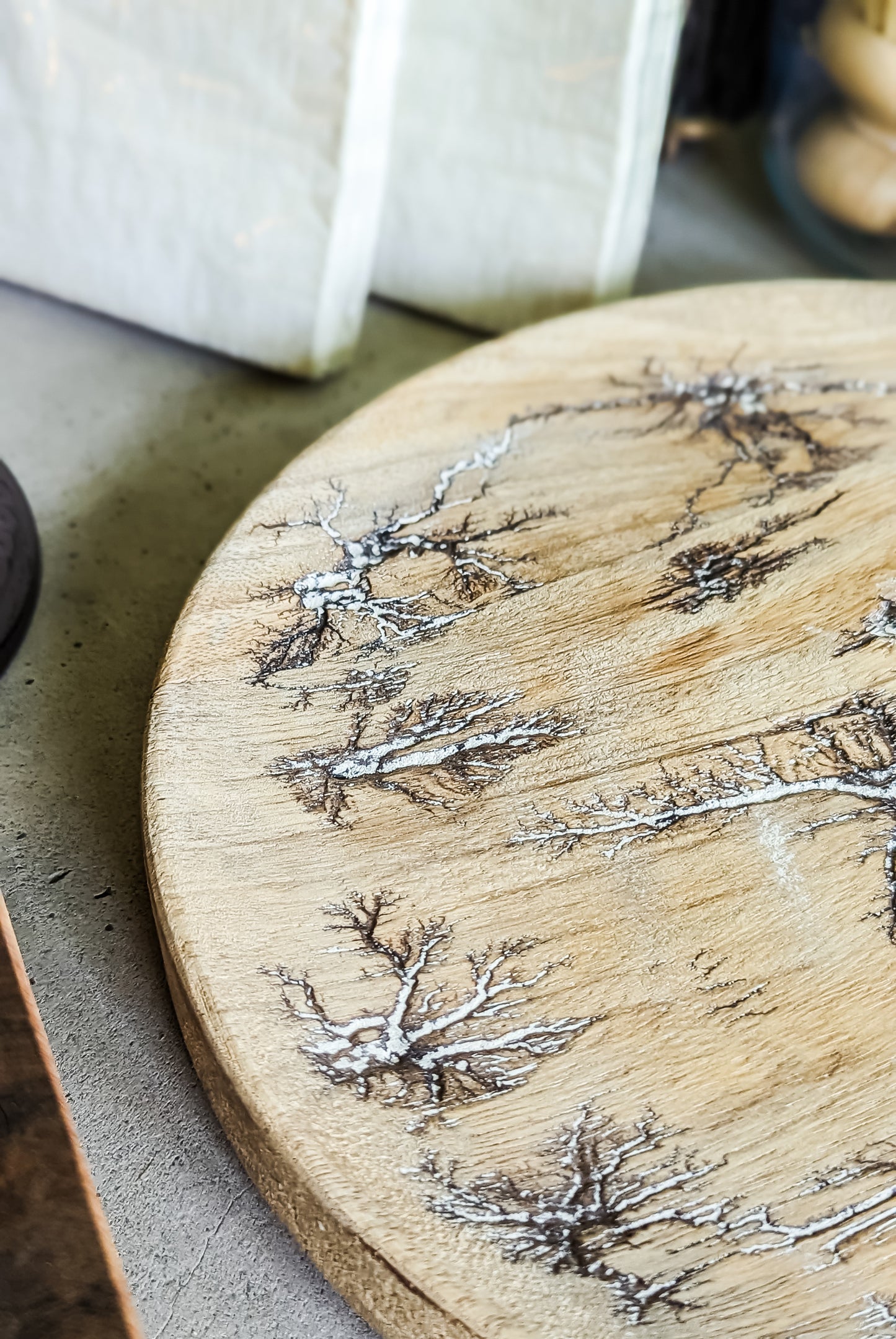 Crackle Wood Round Tray