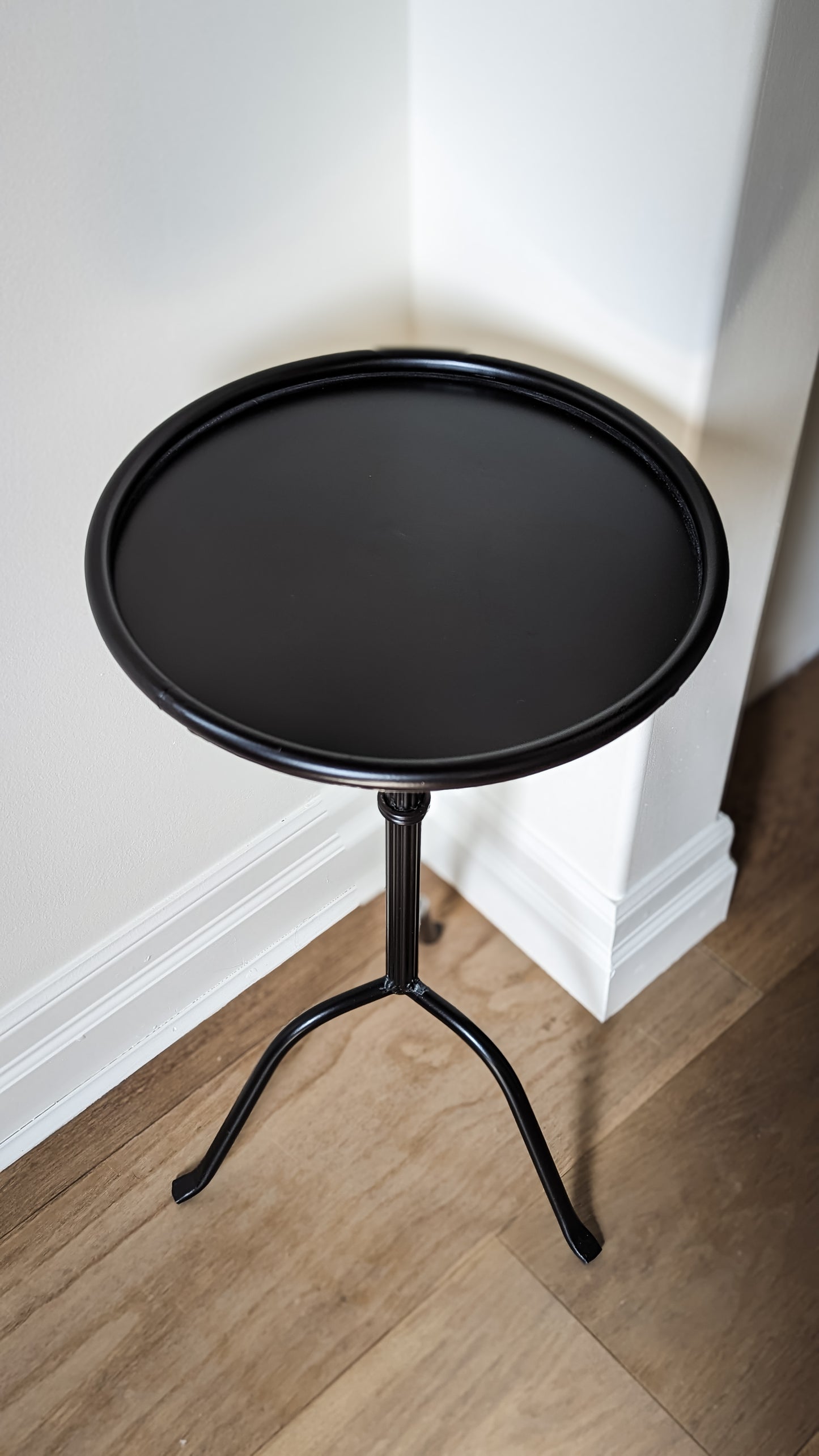 Pedestal Side Table