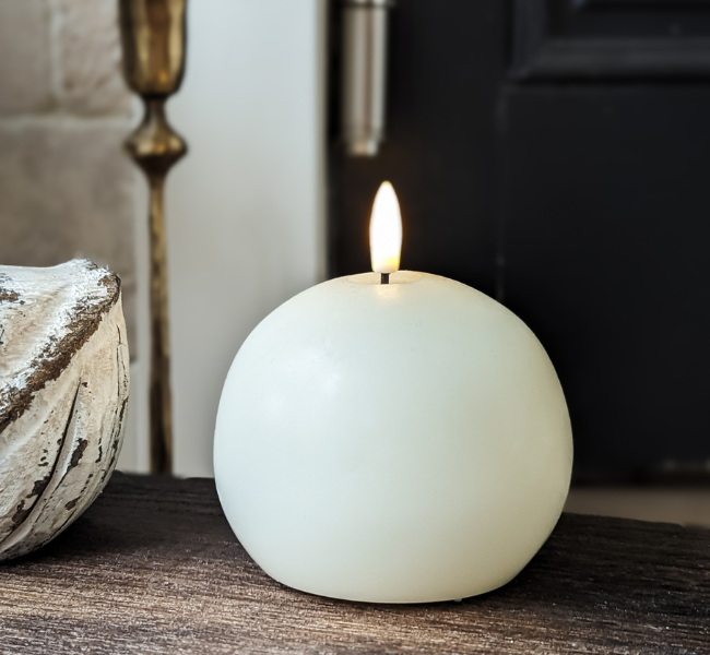 LUXLITE Real Wax LED Ball Candle